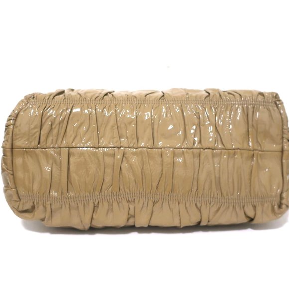 Prada Vernice Gaufre Tote Camel Patent Leather Large Shoulder Bag - Picture 7 of 12